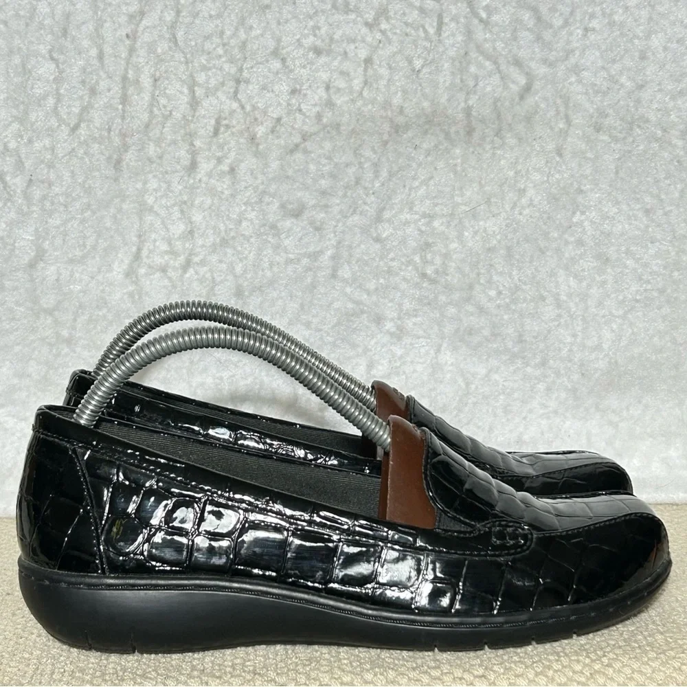 Clarks Womens Black Patent Crocodile Ashland Jam Slip On Loafer Shoes SZ 7M